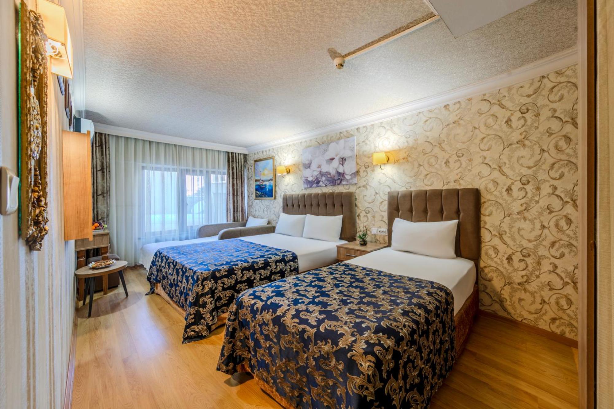 Hamit Hotel Istanbul Exterior photo